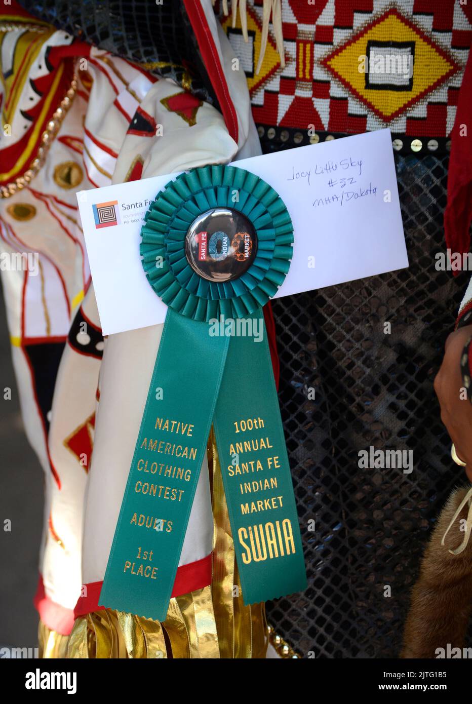 Winners of ribbons at the Native American Clothing Contest at the ...