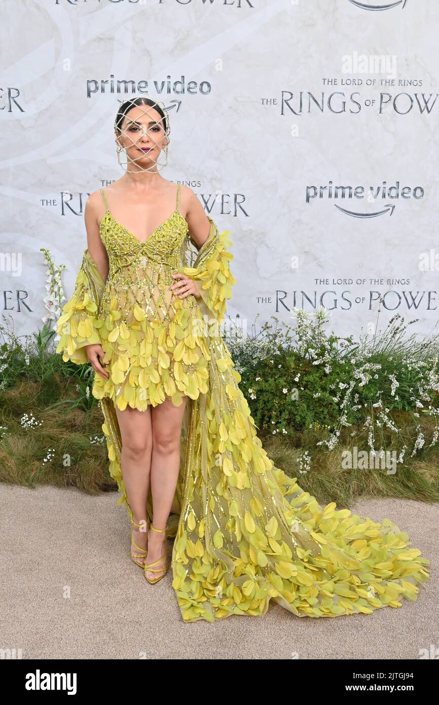 Nazanin boniadi rings of power hi-res stock photography and images - Alamy