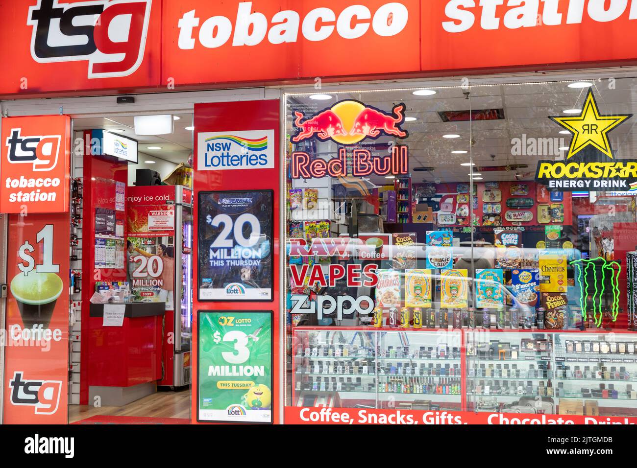 Tobacco retail hi-res stock photography and images - Alamy