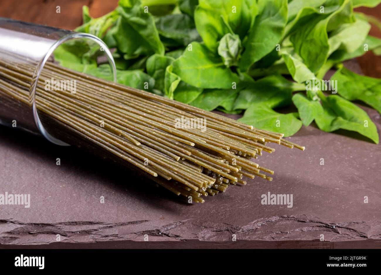 Vegetarian, vegan spinach noodles. Healthy food Stock Photo Alamy