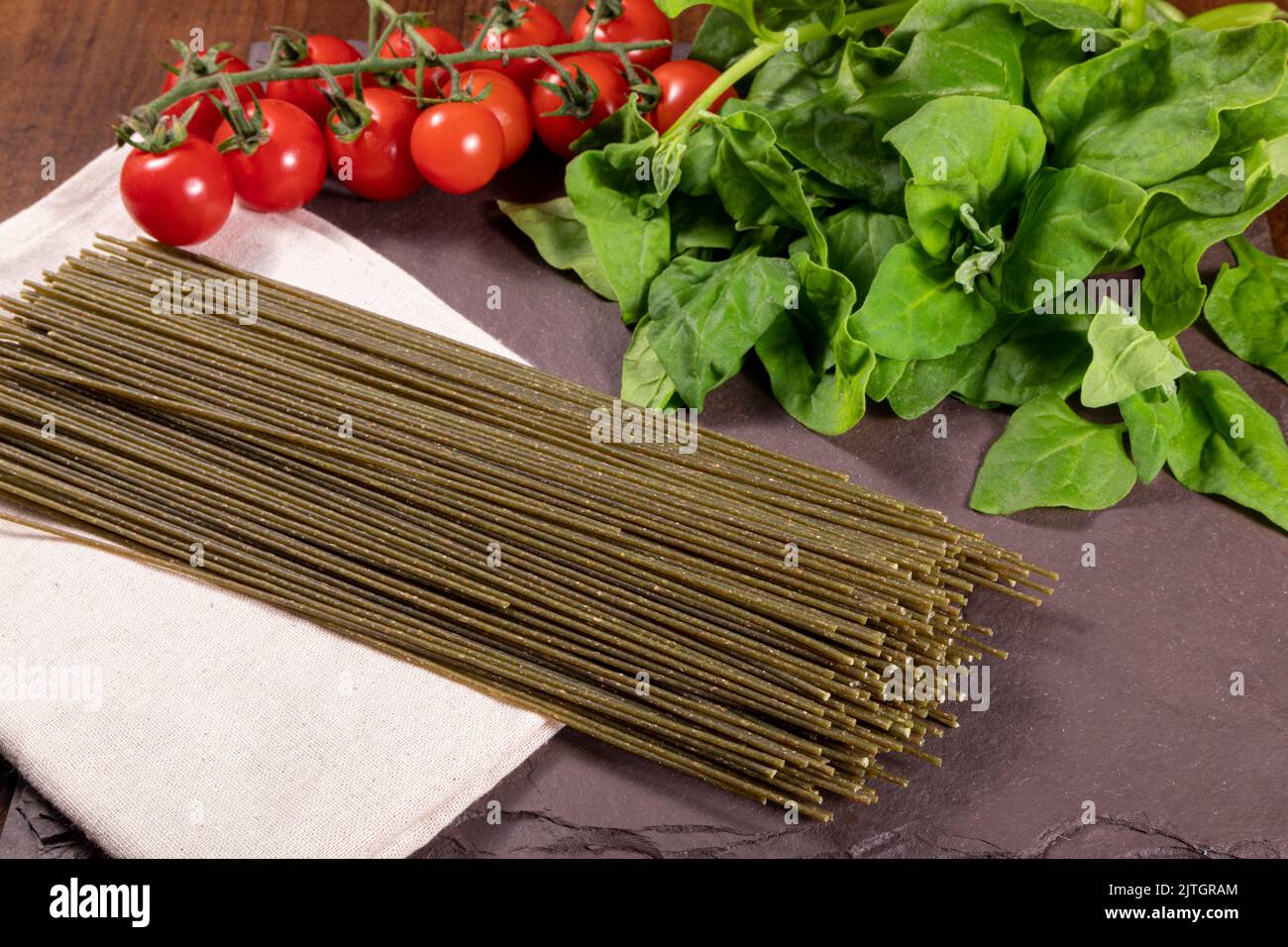 Vegetarian, vegan spinach noodles. Healthy food Stock Photo Alamy