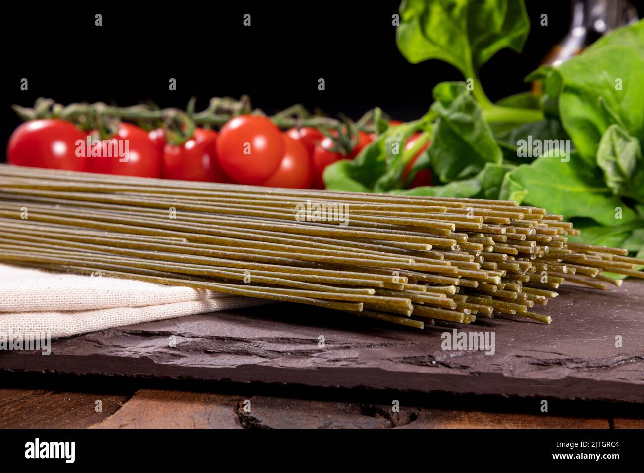 Vegetarian, vegan spinach noodles. Healthy food Stock Photo Alamy
