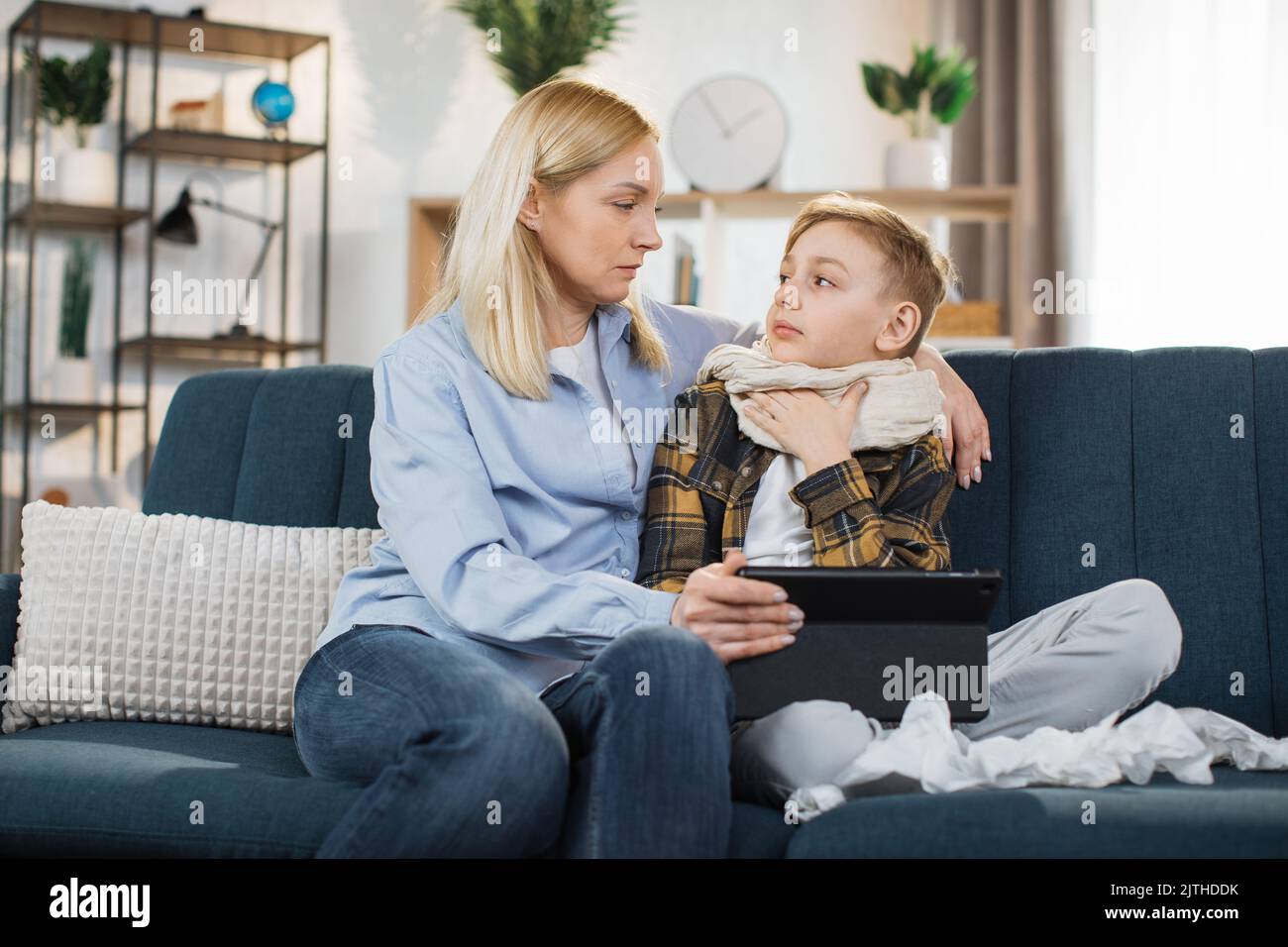 Family support during illness hi res stock photography and images Alamy