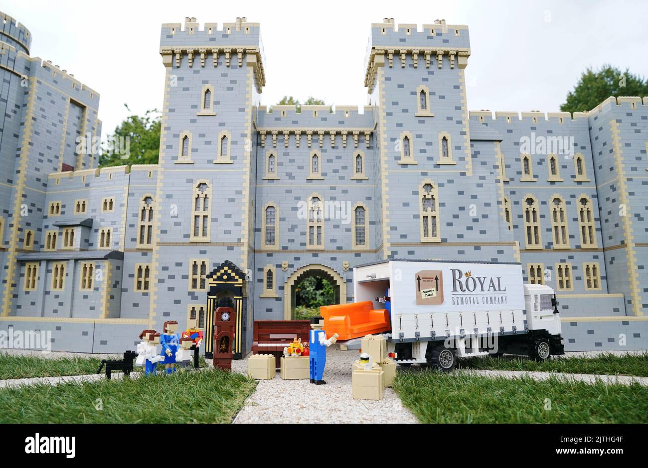 Taylor Swift: Lego Portrait Revealed at Legoland Windsor