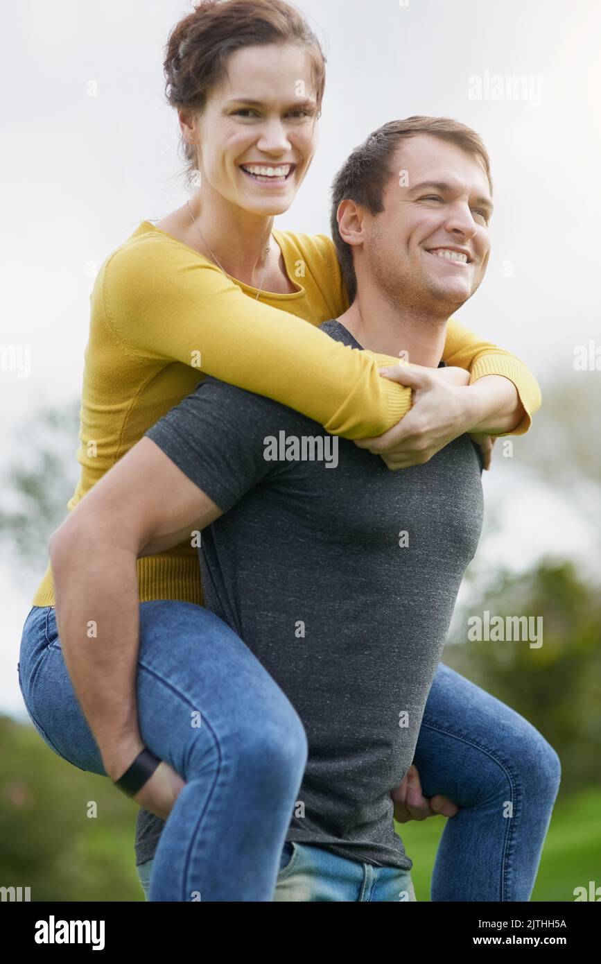 Woman giving piggyback ride to the man 4, Stock Video