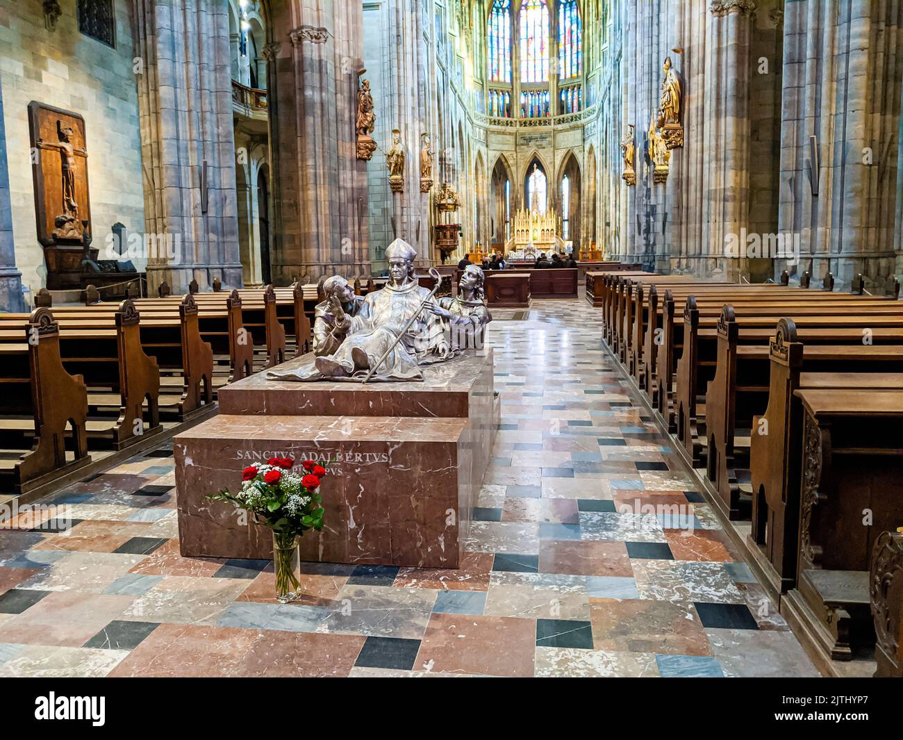 Inside St. Vitus Cathedral (Katedrála Sv. Víta), Prague, Czech Republic Stock Photo
