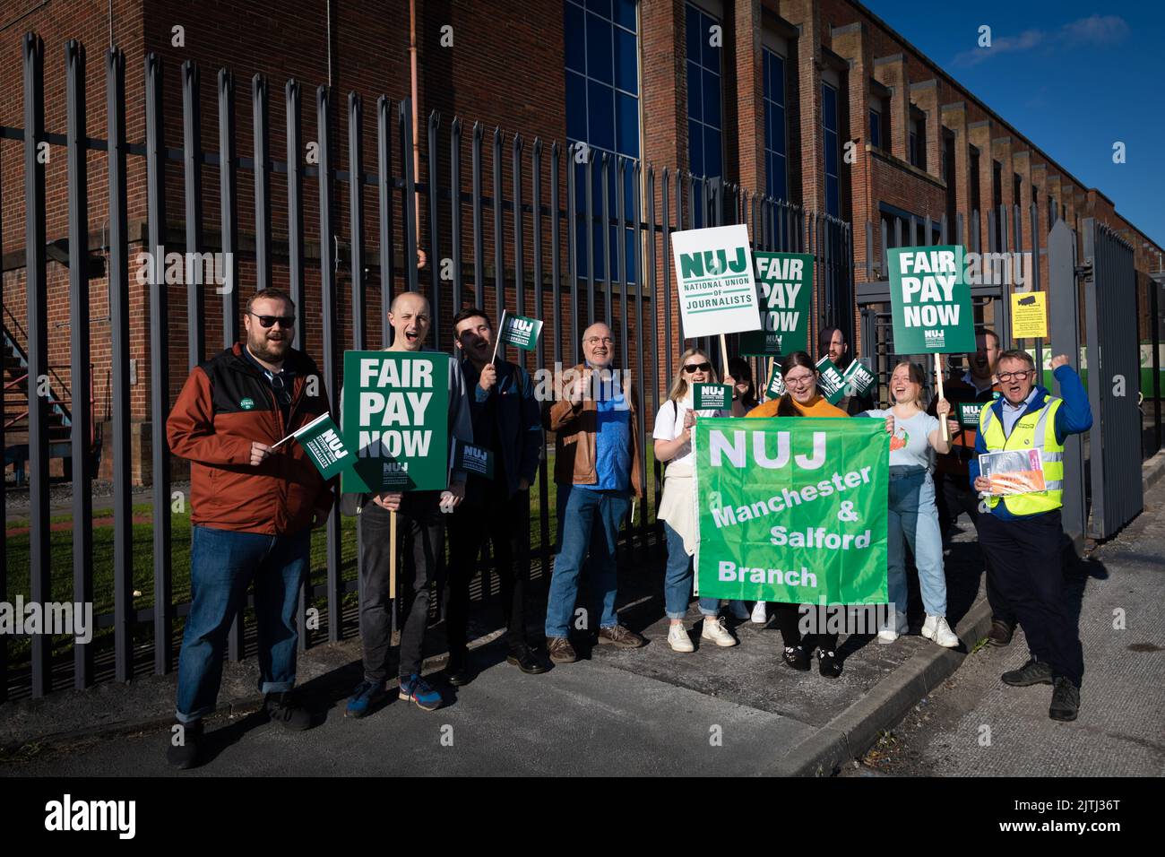 Manchester, UK. 31st Aug, 2022. Journalists gather on the picket line for the first day of strike action. Reach which publishes several newspapers failed to negotiate a deal away from the proposed 3% offered which is below inflation and during a Cost Of Living Crisis. Credit: Andy Barton/Alamy Live News Stock Photo