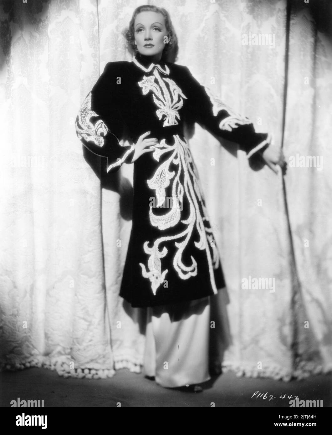 Marlene dietrich 1936 portrait in lounging pajamas designed by travis
