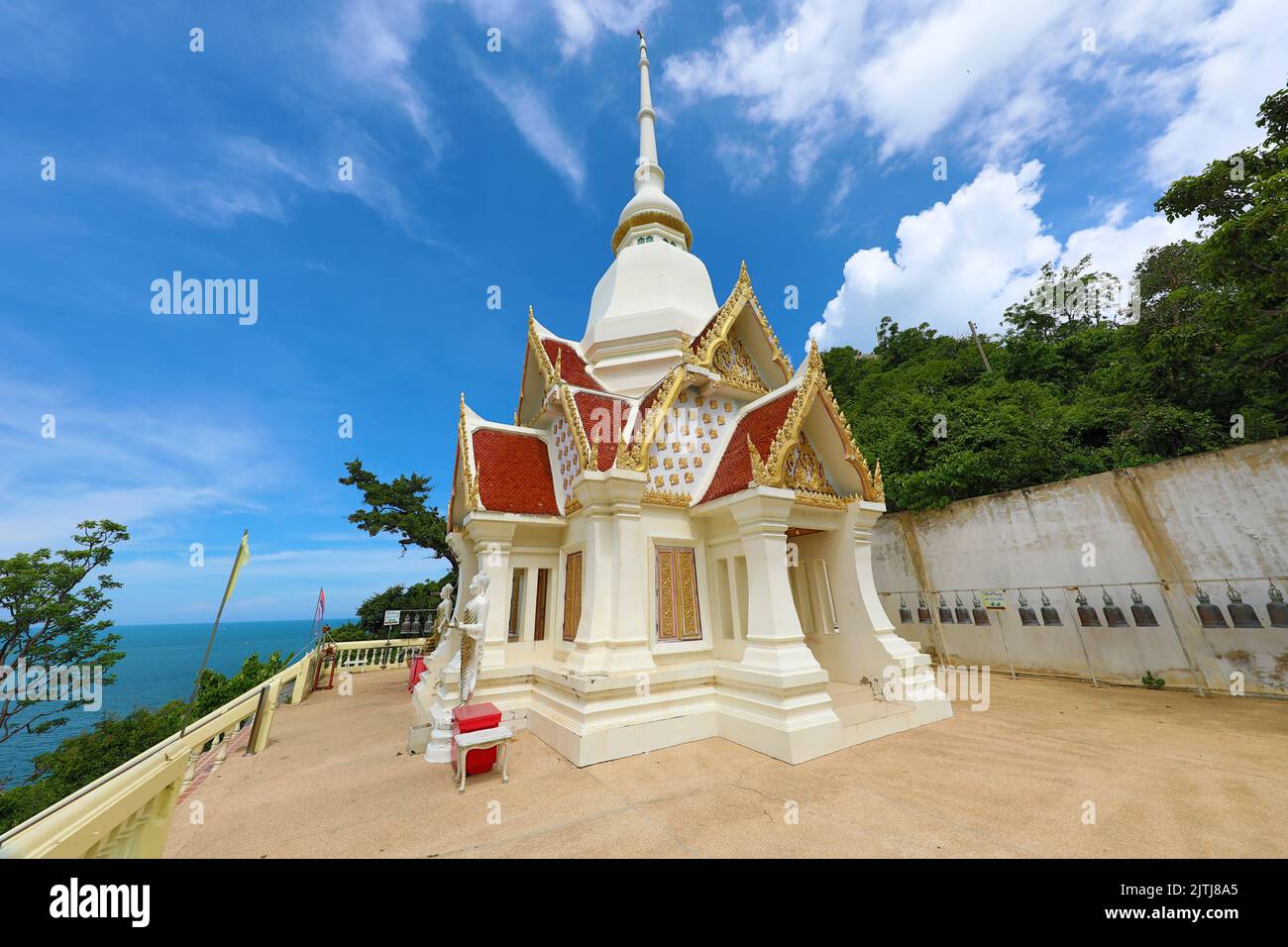 Khao Takiab Temple on Chopsticks Hill, Hua Hin, Thailand Stock Photo