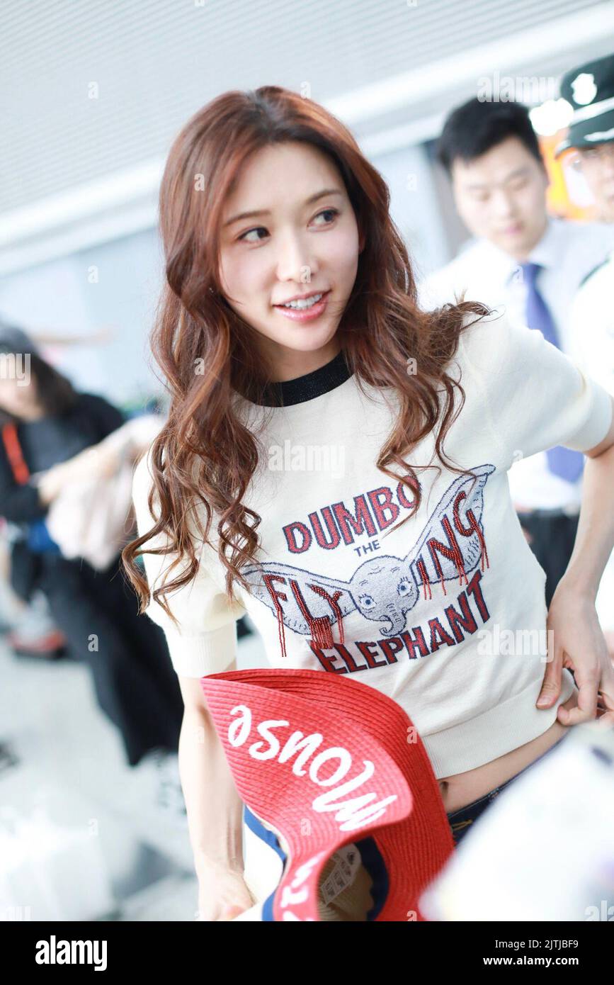 Taiwanese actress Lin Chi-ling arrives at the Shanghai Hongqiao ...
