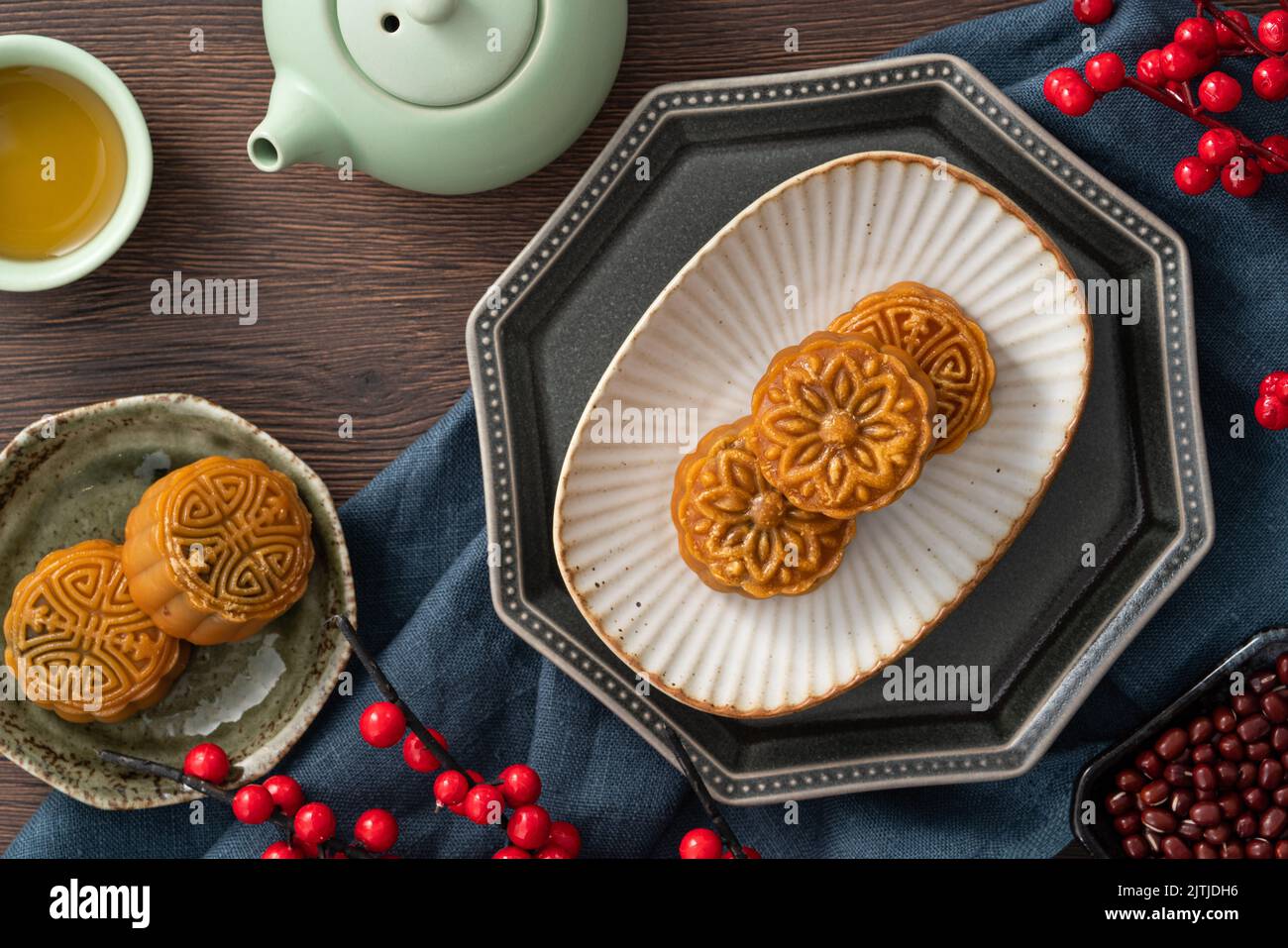 Delicious Cantonese moon cake for Mid-Autumn Festival food mooncake on ...