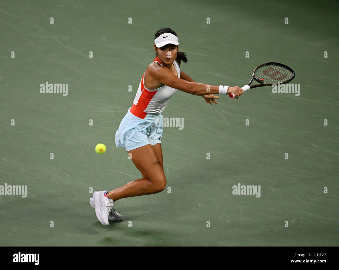 Emma Raducanu 2022 Us Open Hi res Stock Photography And Images Alamy emma-raducanu-2022-us-open-hi-res-stock-photography-and-images-alamy