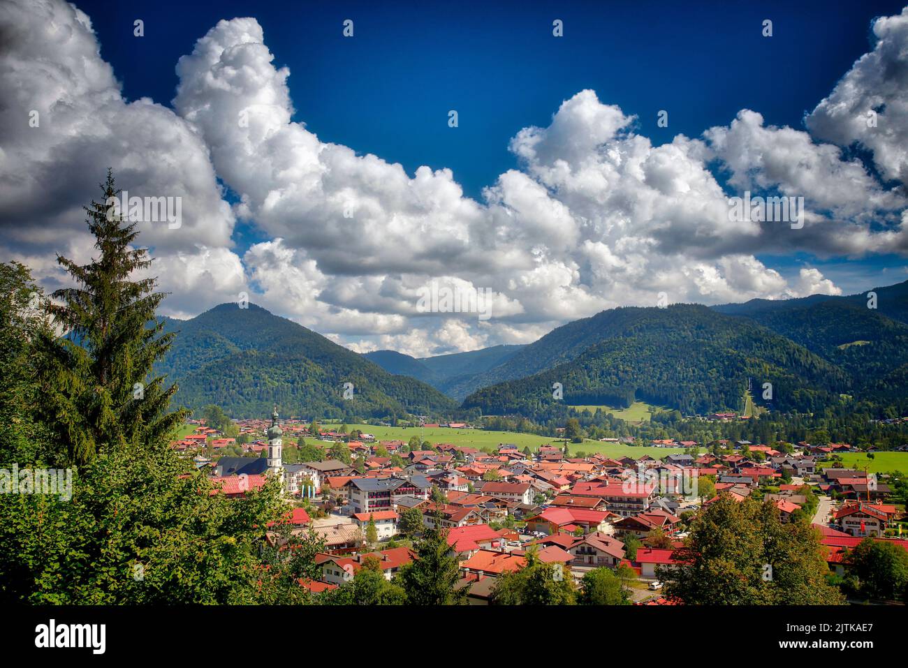 DE - BAVARIA: The picturesque alpine resort of Reit-im-Winkl in Oberbayern Stock Photo
