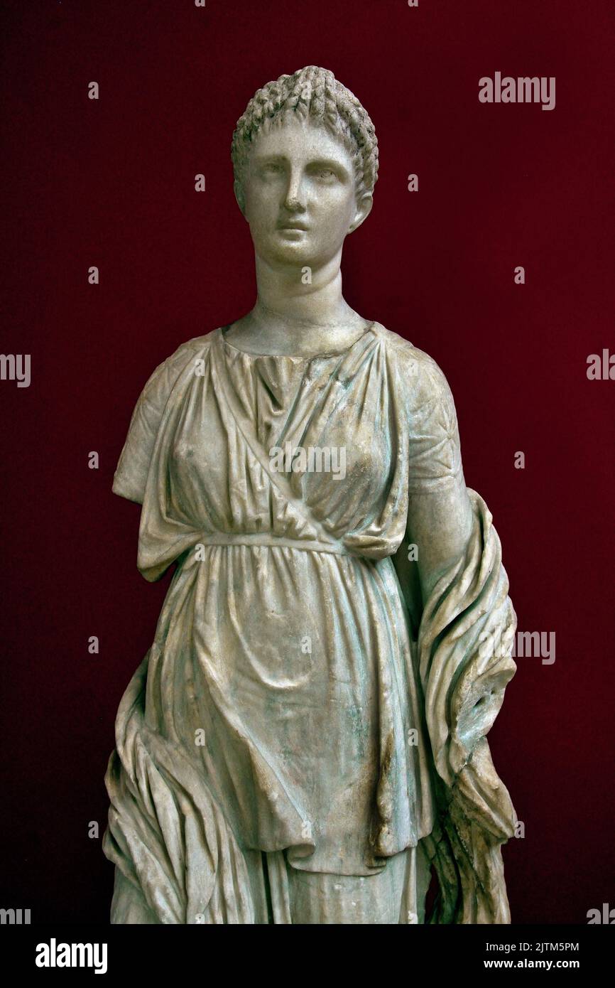 Marble female funerary statue, found on Delos, Cyclades Copy made in the 2nd c. BC of an original dating from about 300 BC National Archaeological Museum in Athens. Stock Photo
