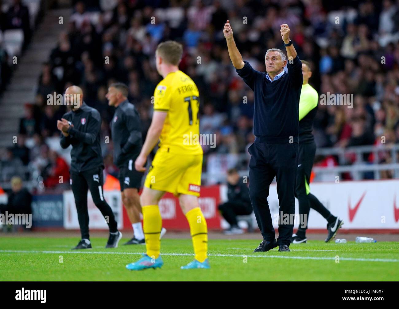 Sunderland manager Tony Mowbray gestures on the touchline during the Sky Bet Championship match at the Stadium of Light, Sunderland. Picture date: Wednesday August 31, 2022. Stock Photo