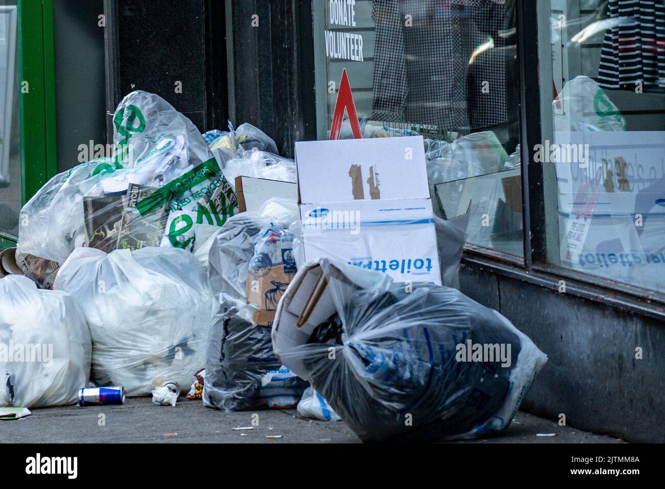 GLASGOW , SCOTLAND 31ST AUGUST 2022, RUBBISH PILES HIGH ACROSS GLASGOW