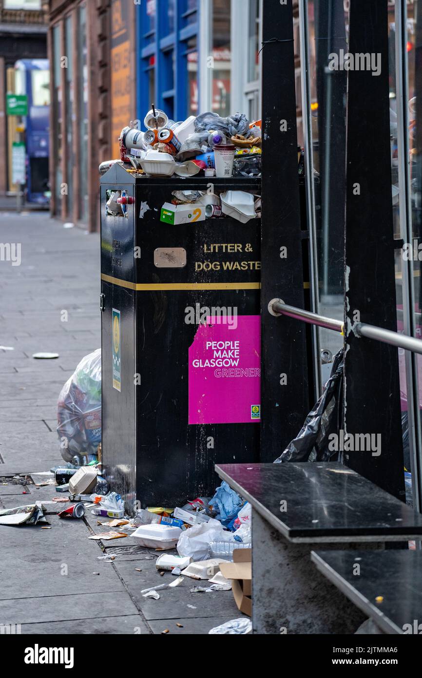 GLASGOW , SCOTLAND 31ST AUGUST 2022, RUBBISH PILES HIGH ACROSS GLASGOW