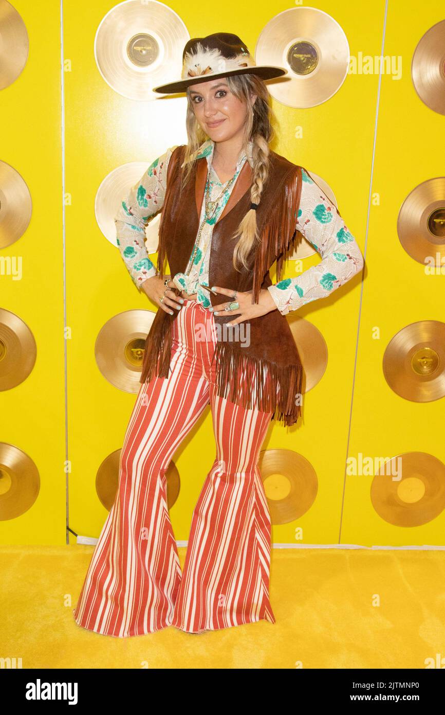 Fan fair nashville hires stock photography and images Alamy