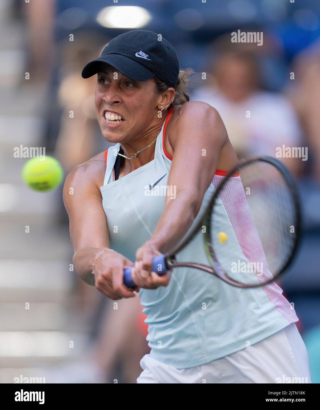 New York, US, August 31, 2022: Madison Keys (USA) defeated Camila Giorgi (ITA) 6-4, 5-7, 7-6, at the US Open being played at Billie Jean King Ntional Tennis Center in Flushing, Queens, New York/USA © Helga Schultz/Tennisclix Stock Photo