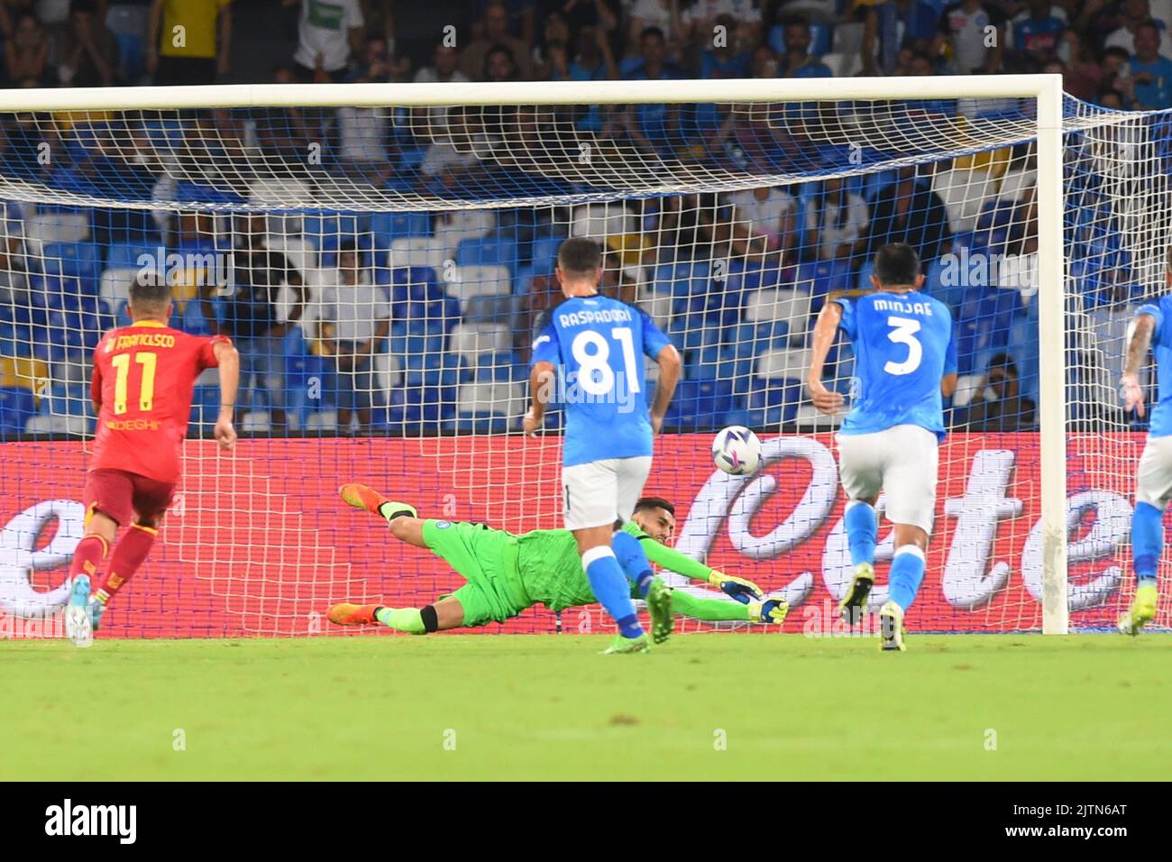 Naples, Italy, 31/08/2022, Lorenzo Colombo of US Lecce misses the penalty kick during the Serie A match between SSC Napoli and US Lecce at Diego Armando Maradona Stadium ( Photo Agostino Gemito) Stock Photo