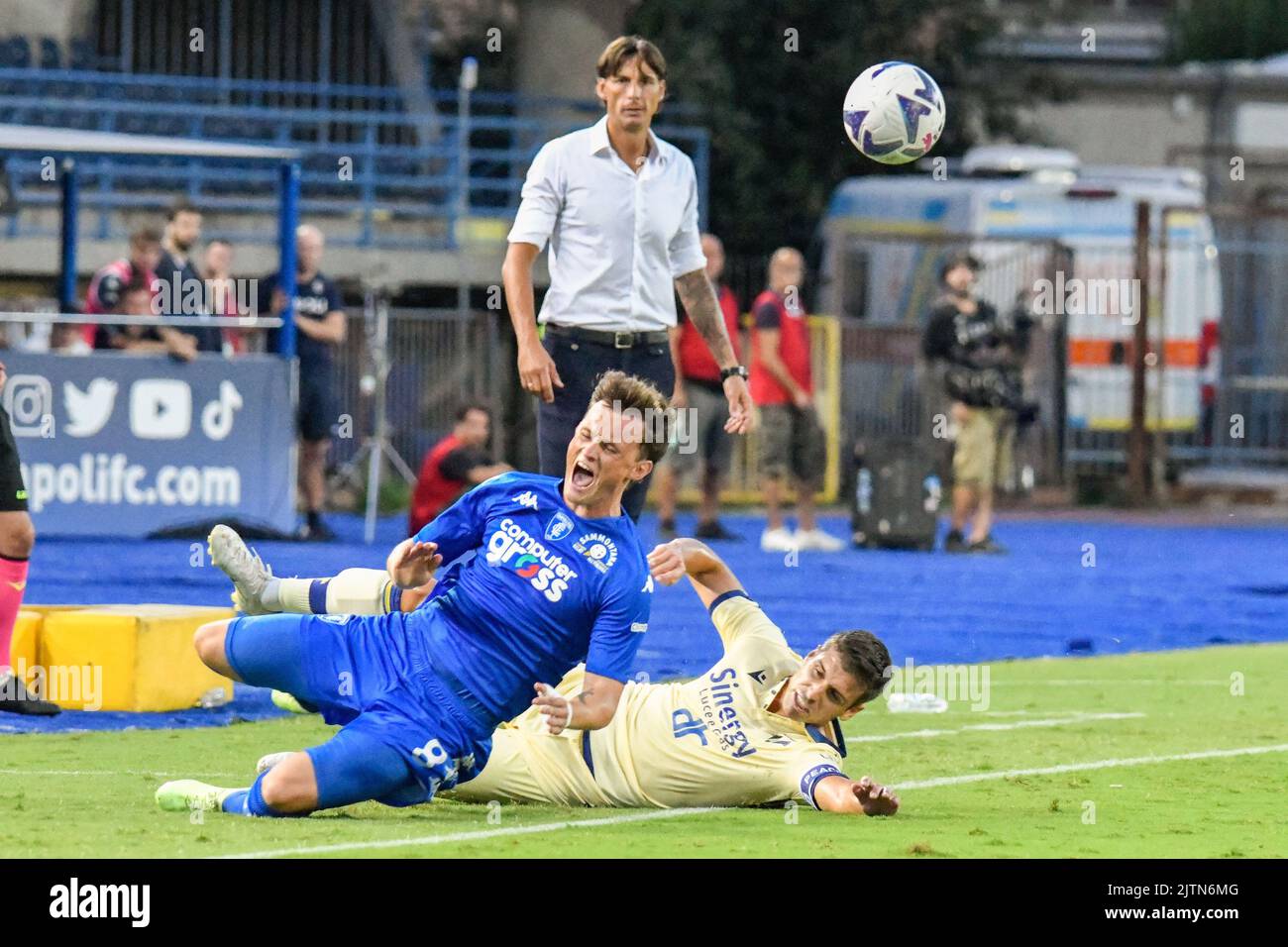 Empoli, Italy. 31st Aug, 2022. Empoliâ&#x80;&#x99;s Liam Henderson is fouled by Hellas Verona's Miguel Pinto Veloso during Empoli FC vs Hellas Verona, italian soccer Serie A match in Empoli, Italy, August 31 2022 Credit: Independent Photo Agency/Alamy Live News Stock Photo