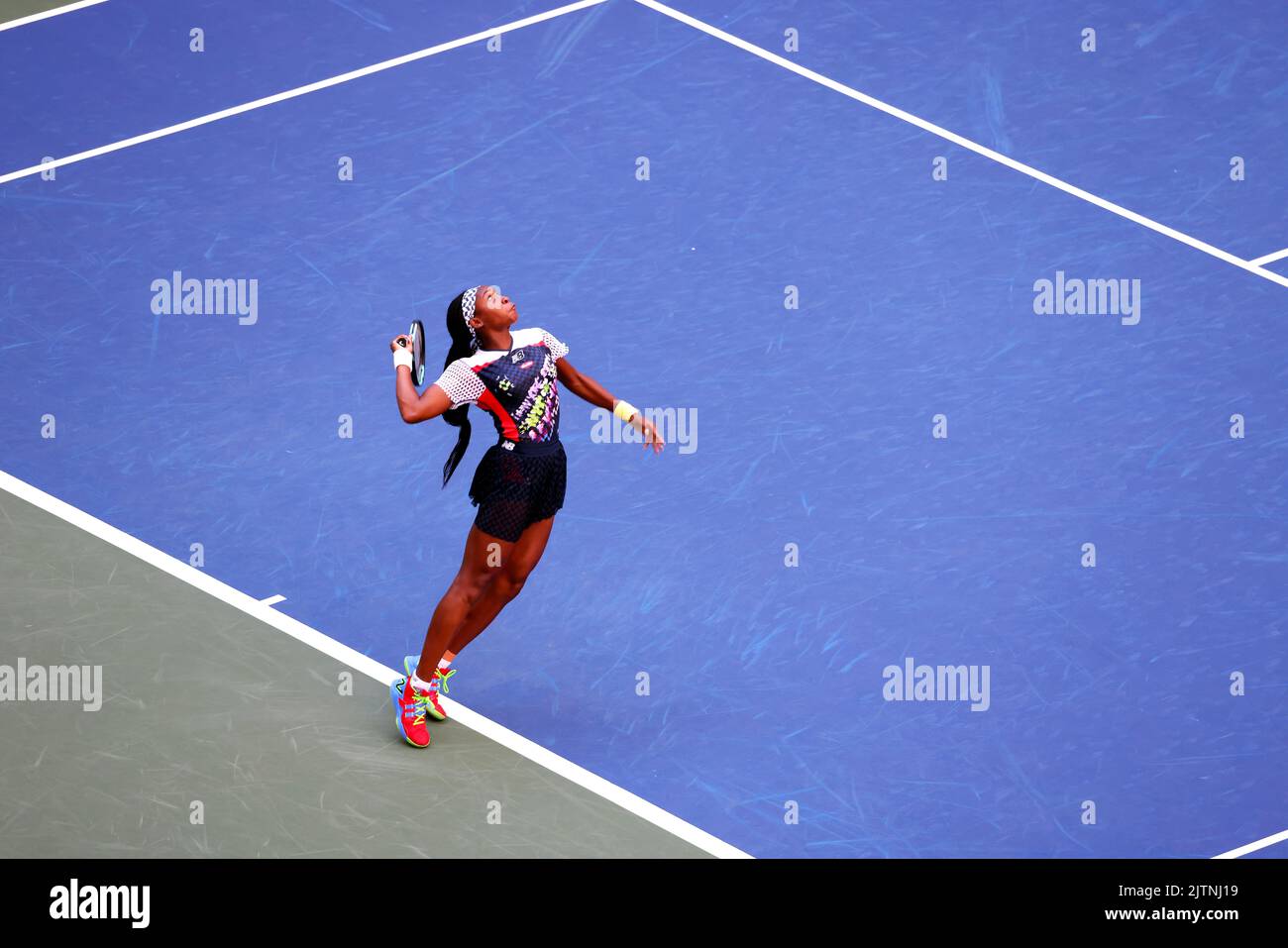 US OPEN - DAY 2, Flushing Meadows, New York, USA. 30th Aug, 2022. Coco Gauff of the United States during her second round match against Elena Gabriela Ruse of Romania Credit: Adam Stoltman/Alamy Live News Stock Photo