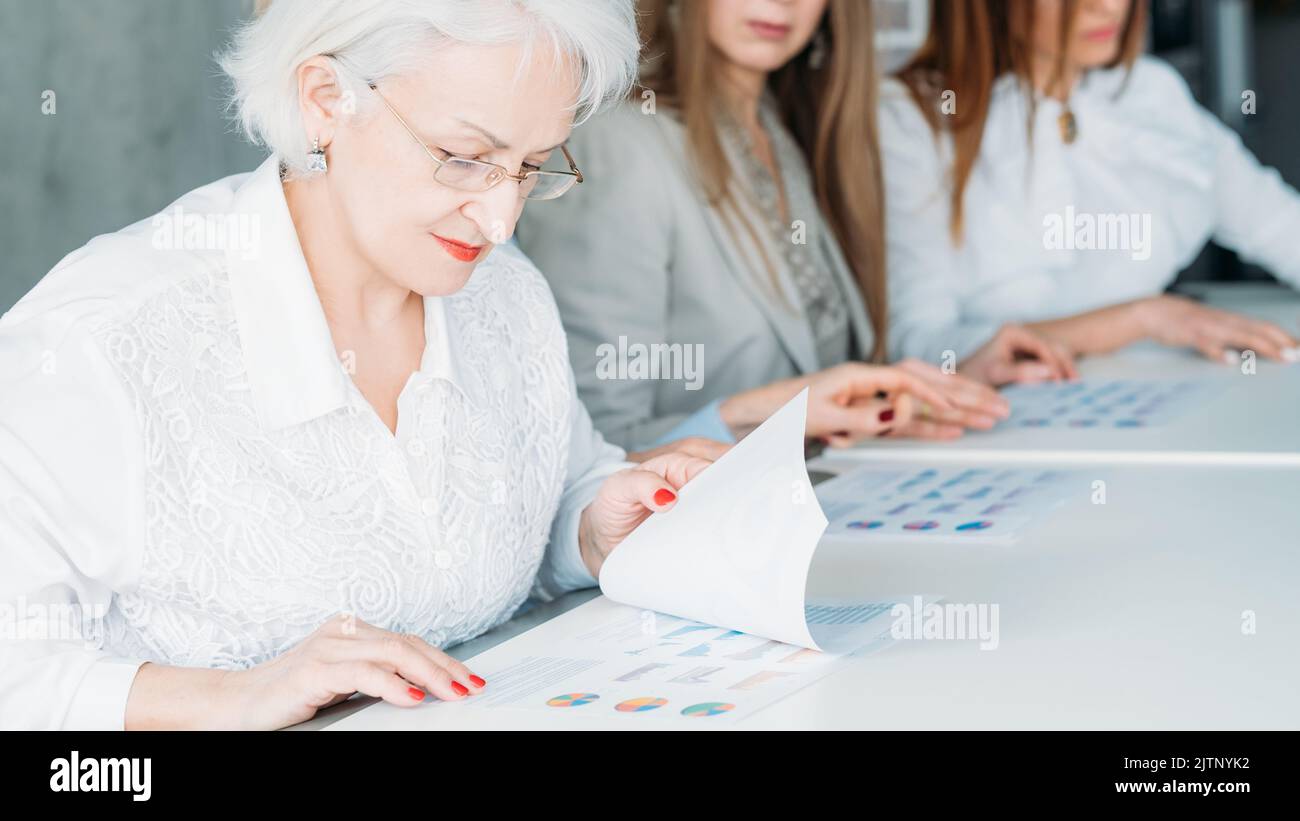 board directors business women ready infographics Stock Photo