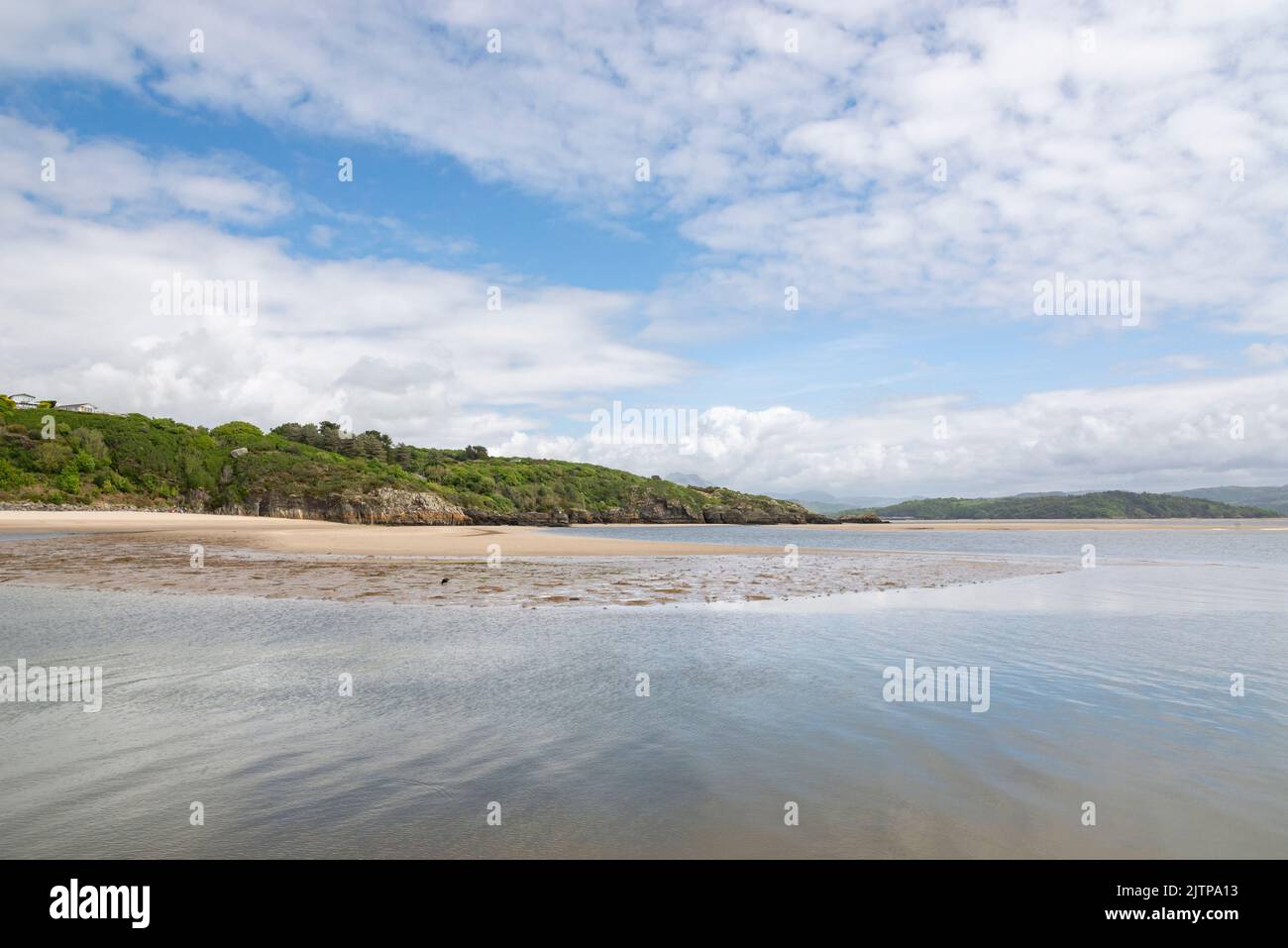 The Glaslyn Estuary between Morfa Bychan and Porthmadog on the coast of North Wales. Stock Photo
