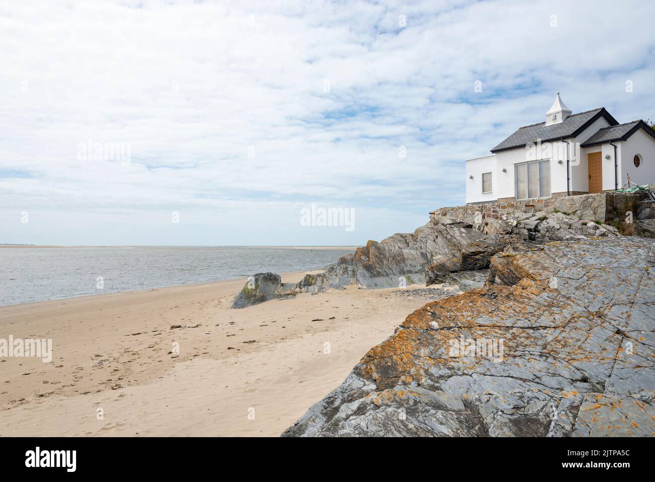 The Powder House (Y Cwt Pwdr) near Morfa Bychan on the coast of North Wales. Stock Photo