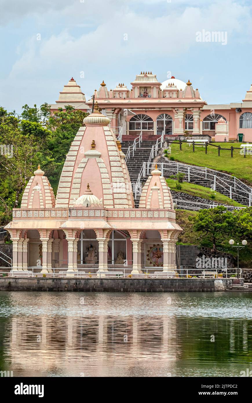 Ganga Talao Hindu temple on the Grand Bassin Lake, Mauritius Island Stock Photo Alamy