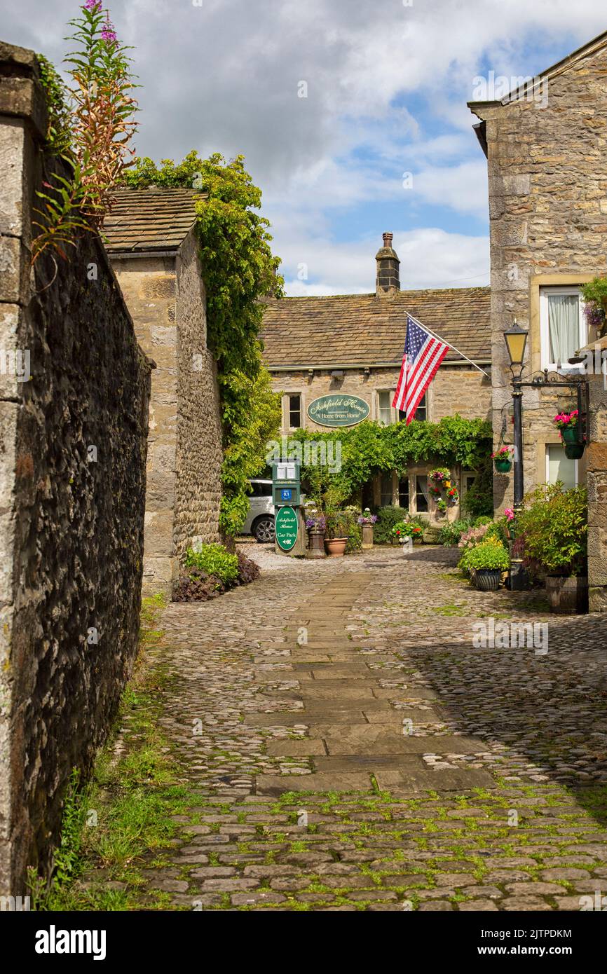 Grassington high street hires stock photography and images Alamy