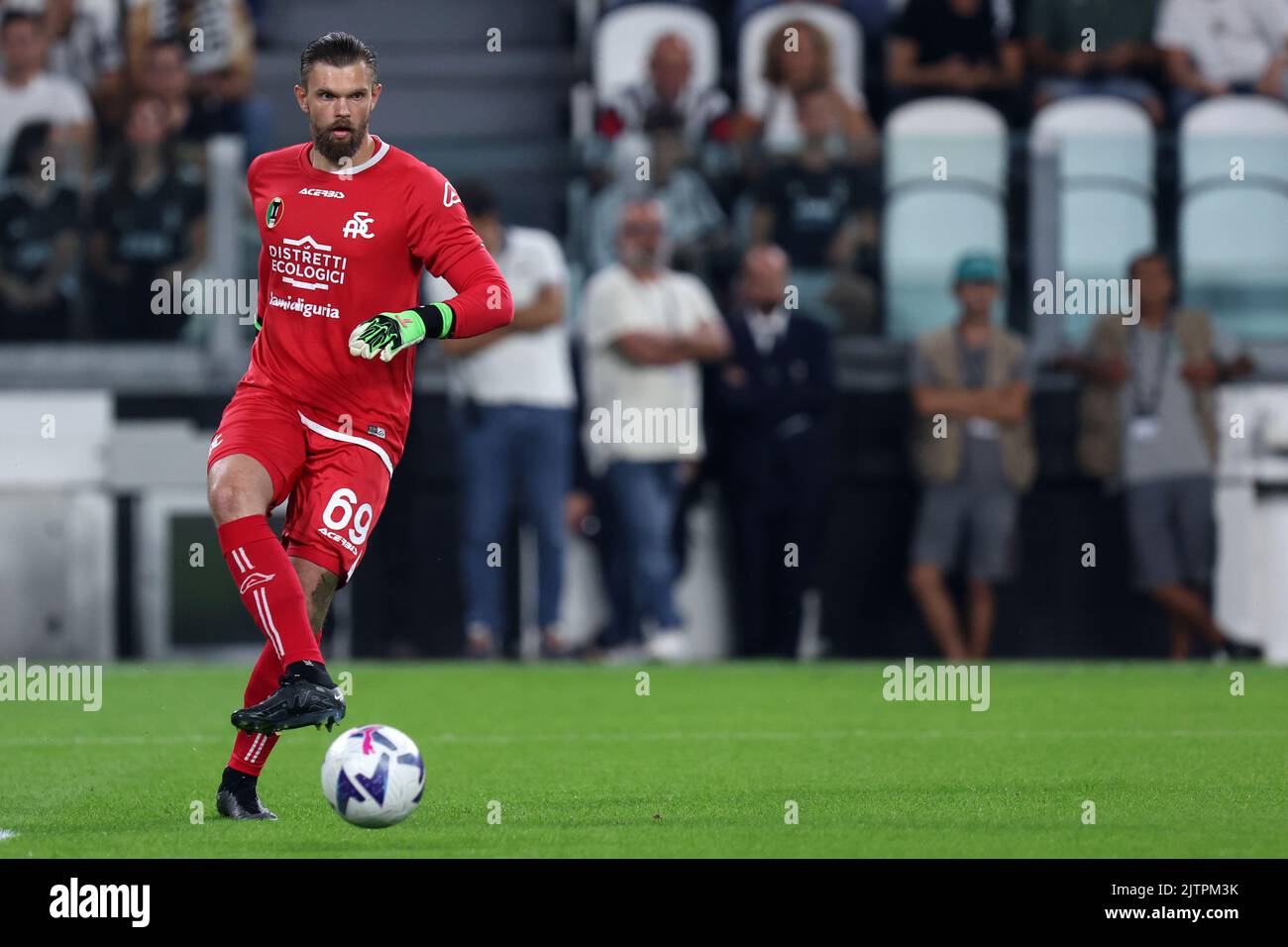 Bartlomiej Dragowski of Spezia Calcio  in action during the Serie A match beetween Juventus Fc and Spezia Calcio at Allianz Stadium on August 31, 2022 in Torino, Italy . Stock Photo