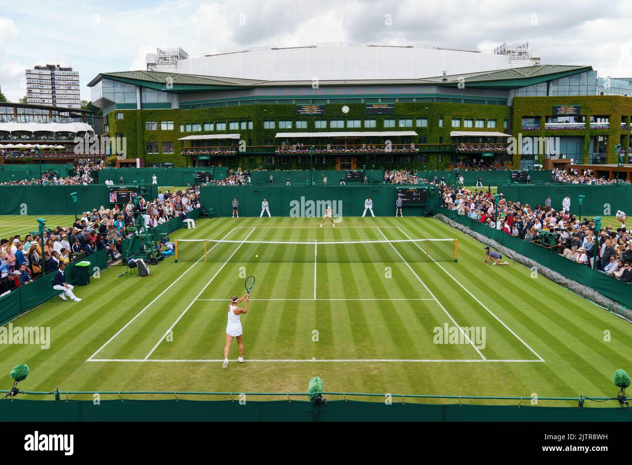 Alize and Yulia Putintseva on Court 10 at The Championships 2022