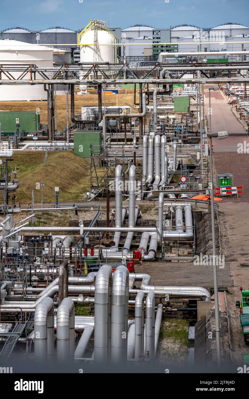 Shell Pernis refinery, largest refinery in Europe, production, logistics and tank facilities