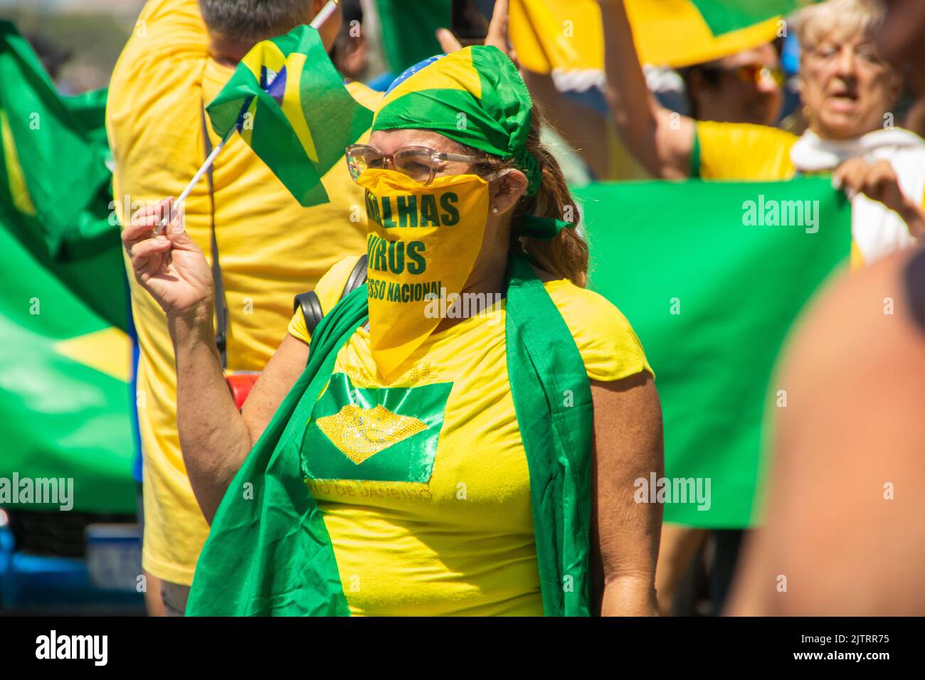 Crowd brazil hi-res stock photography and images - Alamy