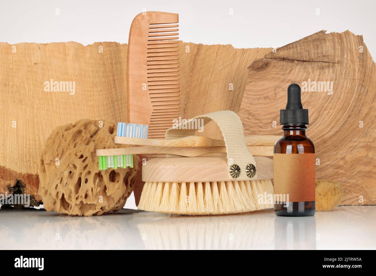 Bathroom accessories made of ecofriendly materials, zero west. Concern