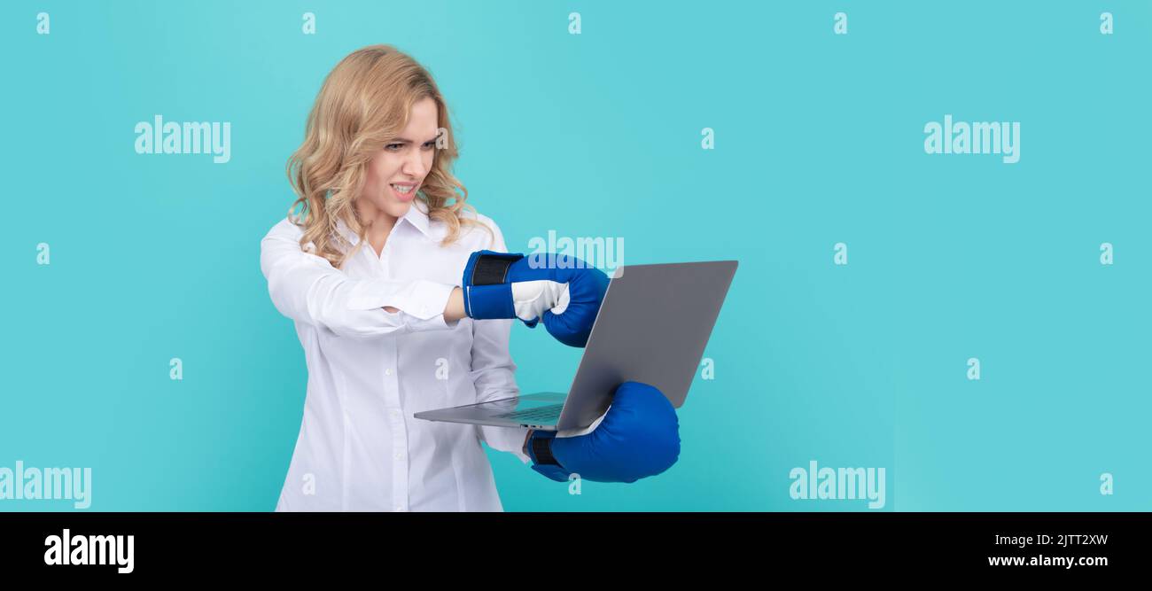 Cyber bullying computer girl hi-res stock photography and images - Alamy