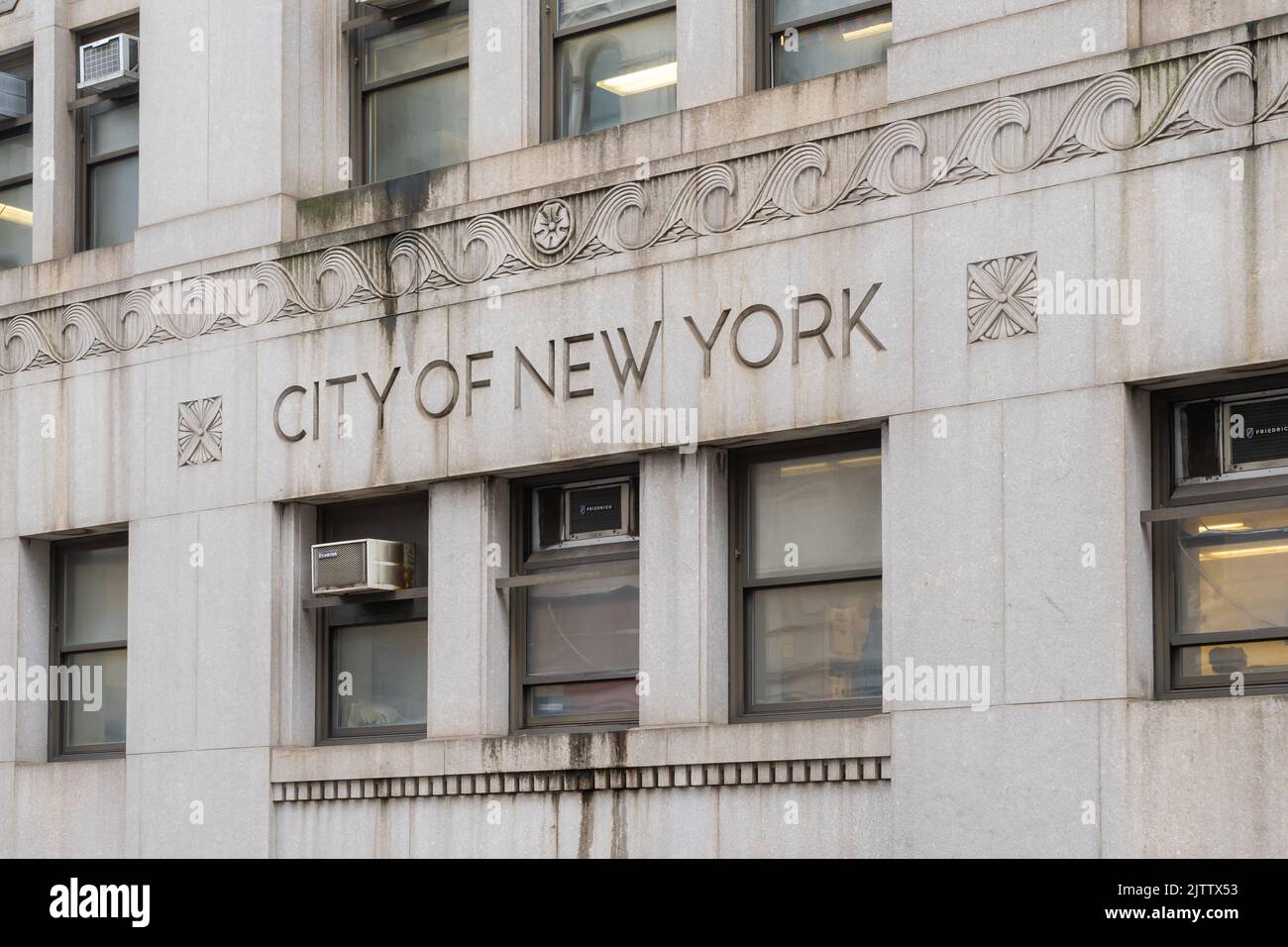 New york city borough sign hi-res stock photography and images - Alamy