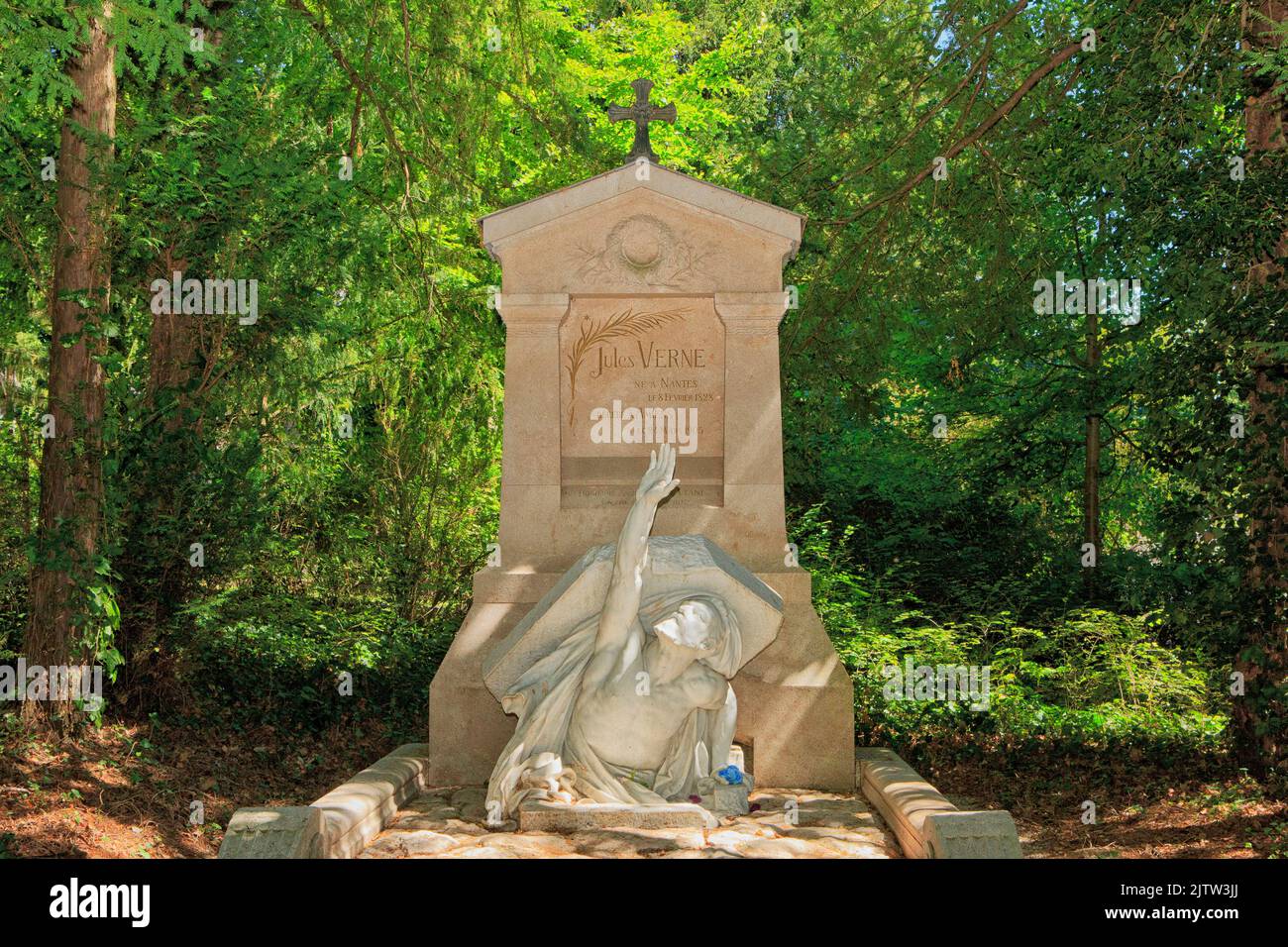Grave of world famous French novelist, poet, and playwright Jules Verne (1828-1905) at La Madeleine Cemetery in Amiens (Somme), France Stock Photo