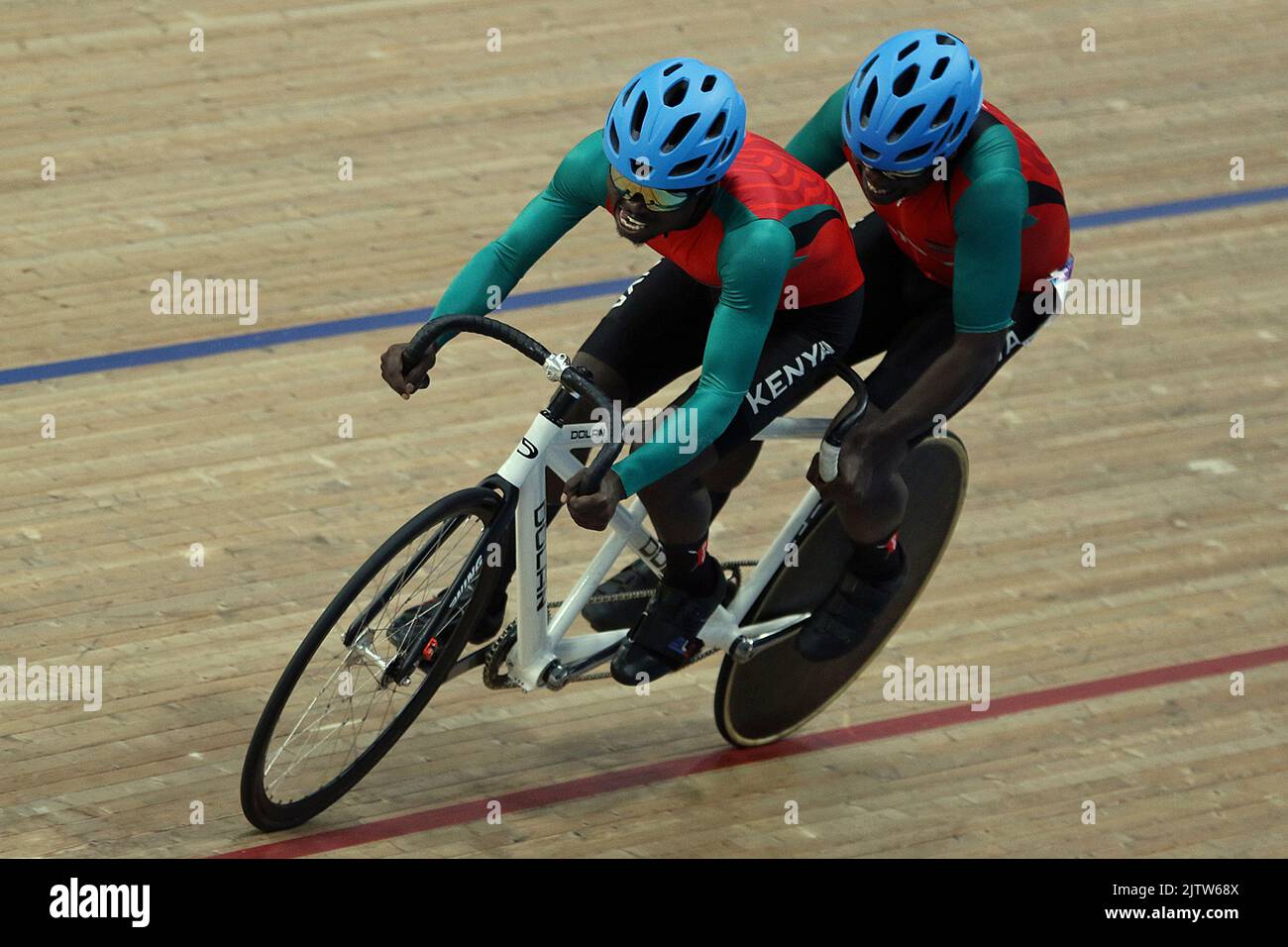 Kennedy OGADA of Kenya along with his pilot Njoki Peter Mwangi in the