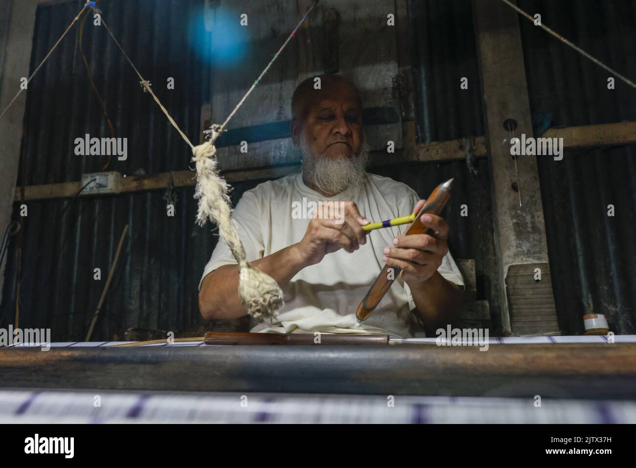 Weaver Mohammad Kawsar, the last generation to carry forward the ...