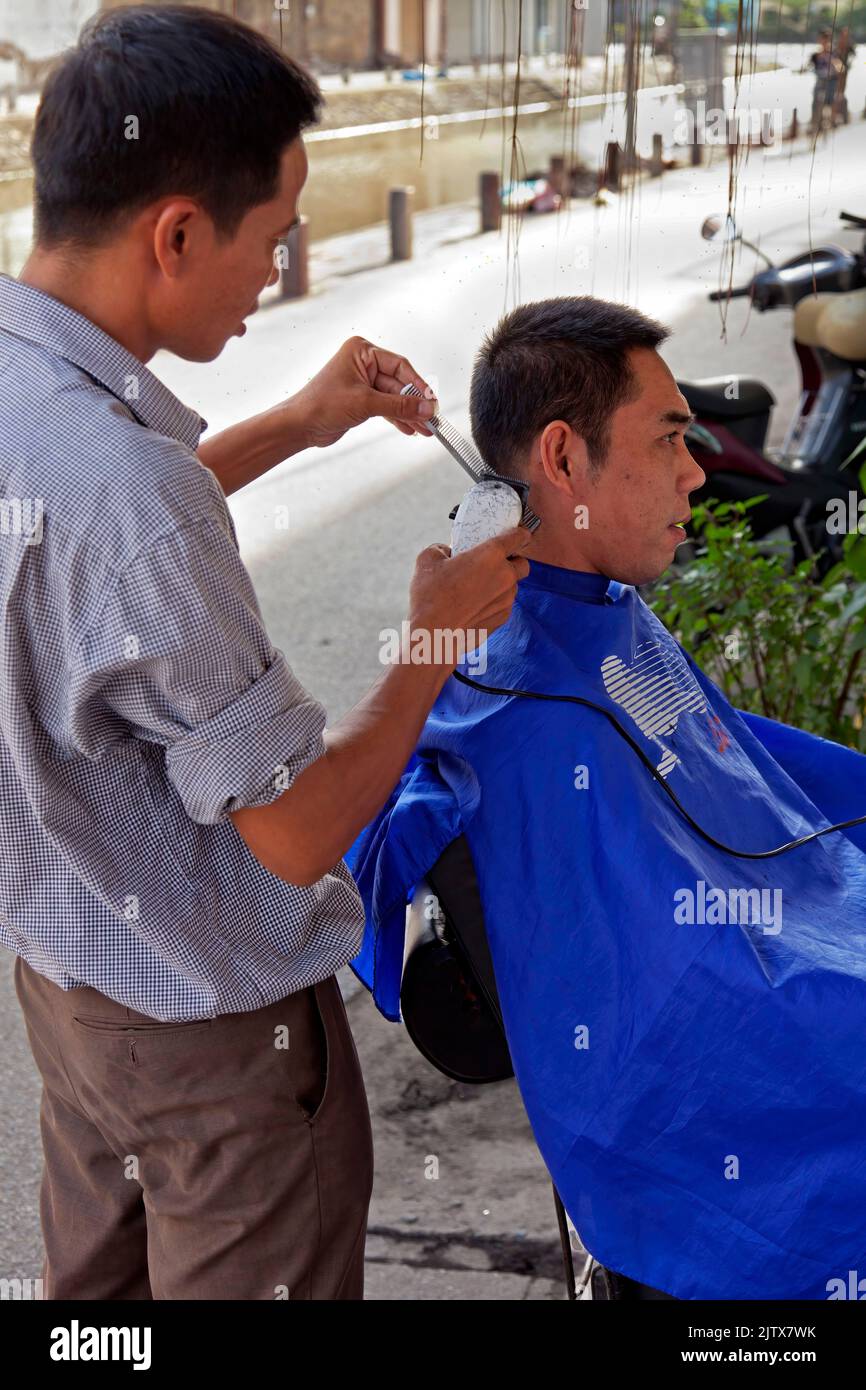 Brazilian barber shop hi-res stock photography and images - Alamy