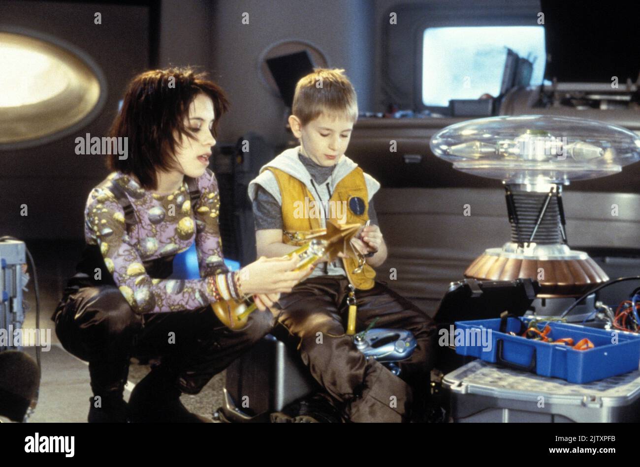 Lost in Space Year : 1998 USA / UK Director : Stephen Hopkins Lacey Chabert, Jack Johnson Stock Photo