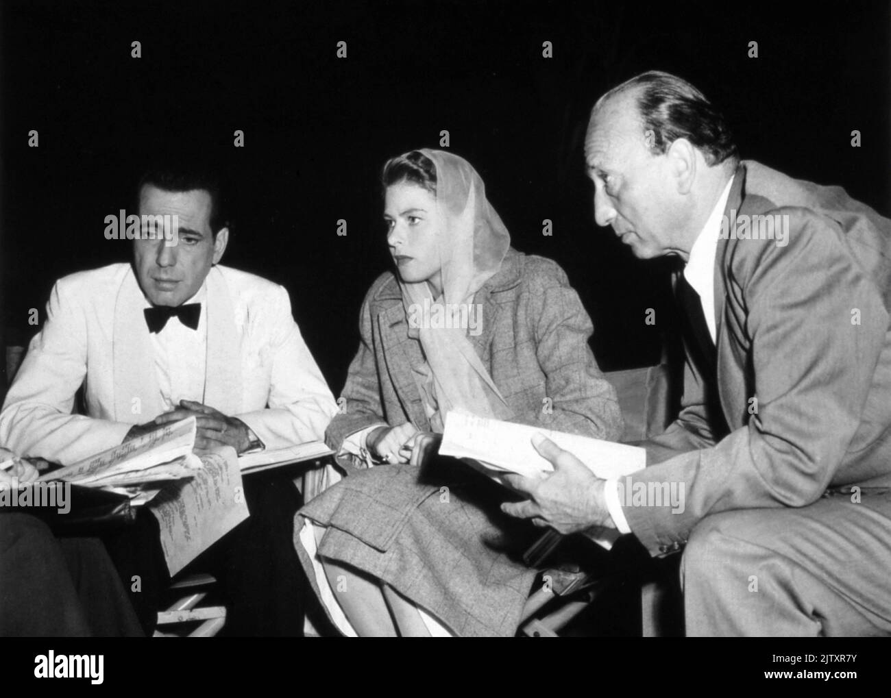 Casablanca Year : 1942 USA Director : Michael Curtiz Michael Curtiz, Humphrey Bogart, Ingrid Bergman  Shooting picture Stock Photo