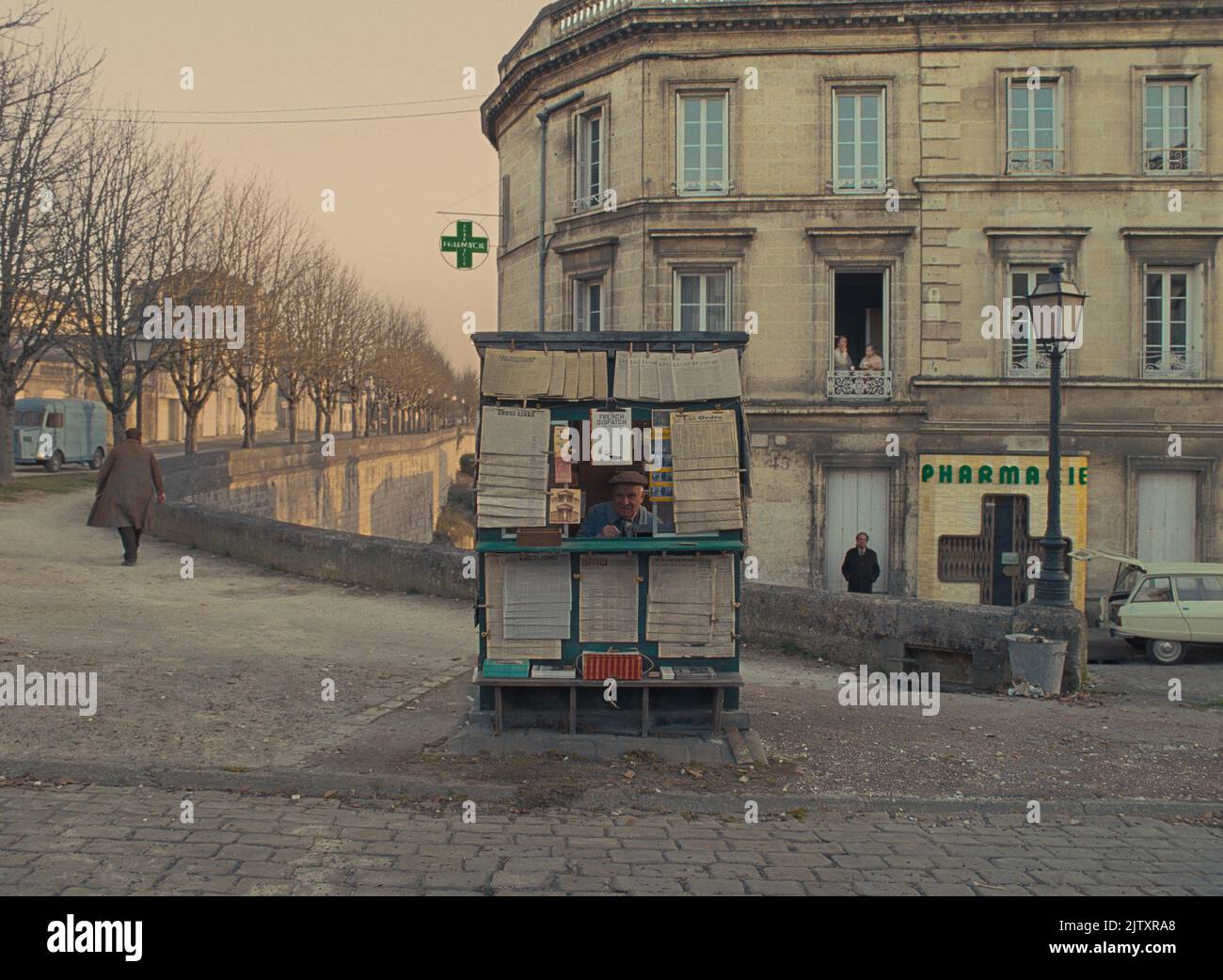 The French Dispatch Year: 2021 USA Director: Wes Anderson Stock Photo The French Dispatch Year: 2021 USA Director: Wes Anderson Stock Photo