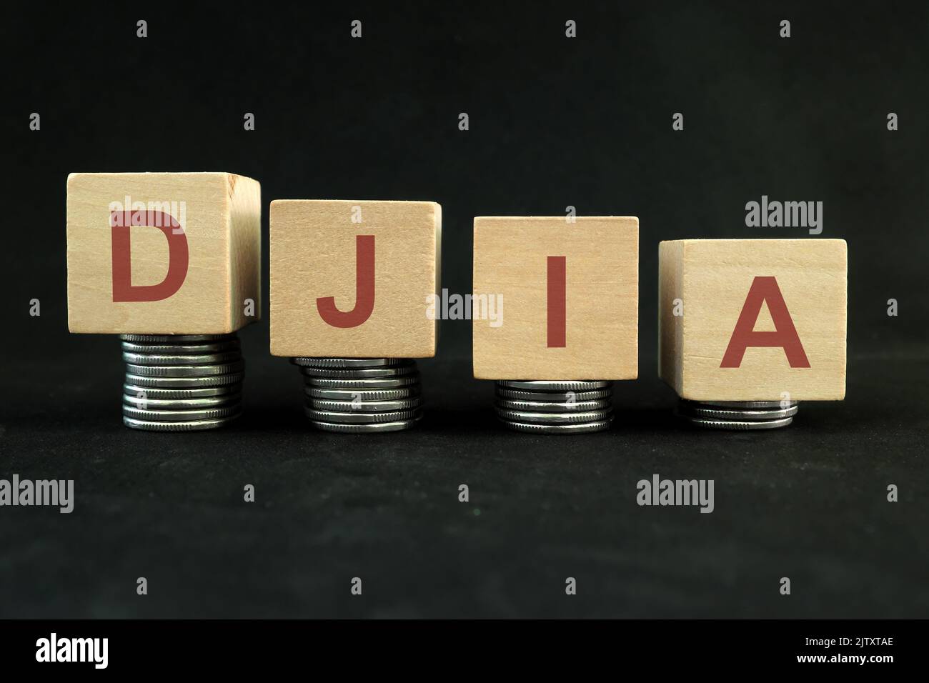 Dow jones industrial average hi-res stock photography and images - Alamy