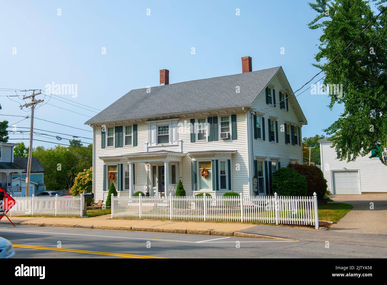 Historic colonial style house on 146 Central Avenue in historic city