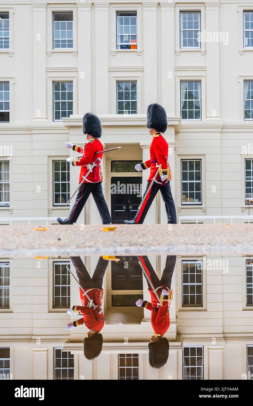 London, UK. 2nd Sep, 2022. The Irish Guards form two new Companies and Number 12 Company forms up for inspection at Wellington Barracks and Mounts the Queen's Guard at Buckingham Palace - As part of the Army's modernisation programme ‘Future Soldier', two new Foot Guards Public Duties Companies (PDCs), are being formed, resurrecting the traditions and ethos of the historic and battle honoured 2nd Battalion Irish Guards. Credit: Guy Bell/Alamy Live News Stock Photo