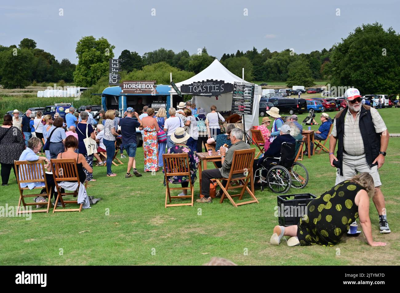 Bbc gardeners world adam frost hires stock photography and images Alamy
