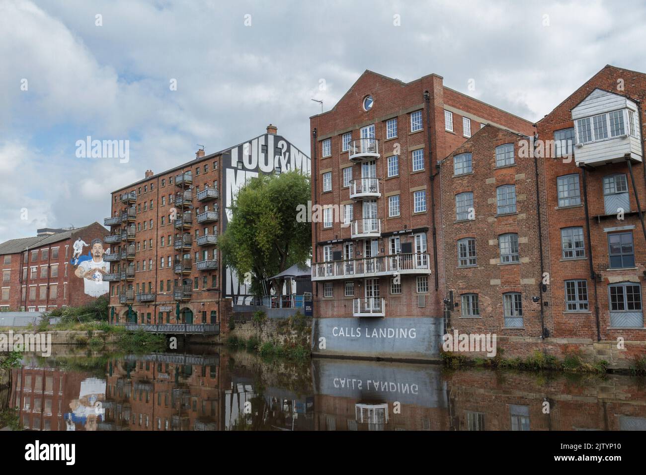 Calls Landing on the River Aire n theThe Calls area of Leeds, West Yorkshire, UK. Stock Photo